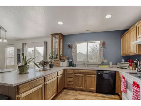 Kitchen - 4228 E 94th Pl, Thornton, CO 80229 photo 2 of 4
