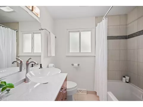 Bath - 2800 19th St, Boulder, CO 80304 photo 2 of 3