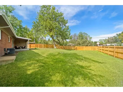 Exterior - 2800 19th St, Boulder, CO 80304 photo 7 of 9