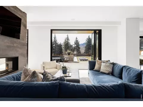 Living - 706 Juniper Ave, Boulder, CO 80304 photo 3 of 4