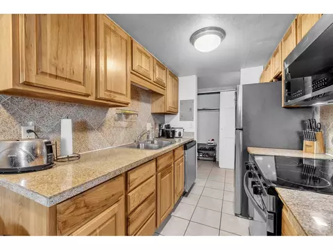 805 29th St #452, Boulder, CO 80303