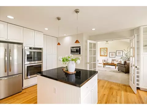 Kitchen - 124 Deer Trail Cir, Boulder, CO 80302 photo 5 of 5