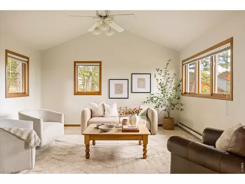 Living - 124 Deer Trail Cir, Boulder, CO 80302 photo 4 of 6