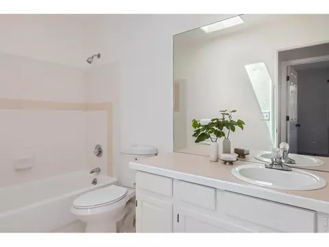 Bath - 3200 Wright Ave, Boulder, CO 80301 photo 4 of 4