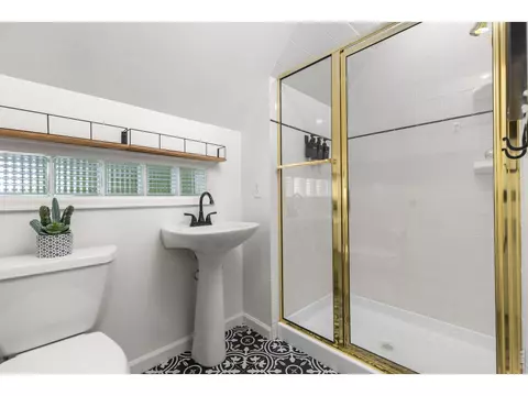 Bath - 1435 Sumac Ave, Boulder, CO 80304 photo 3 of 3