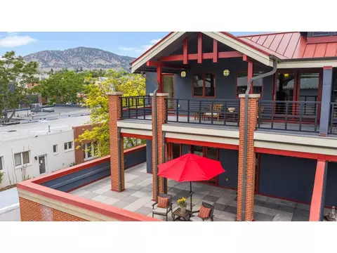Exterior - 2034 Pearl St #200, Boulder, CO 80302 photo 1 of 6