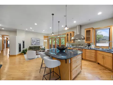 Kitchen - 2034 Pearl St #200, Boulder, CO 80302 photo 2 of 4