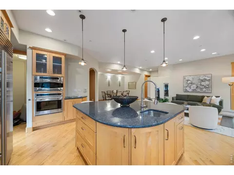 Kitchen - 2034 Pearl St #200, Boulder, CO 80302 photo 3 of 4