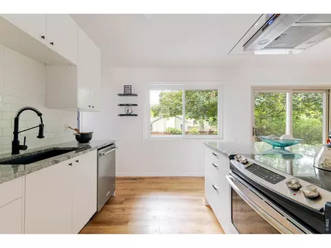 Kitchen - 620 S 42nd St, Boulder, CO 80305 photo 7 of 7