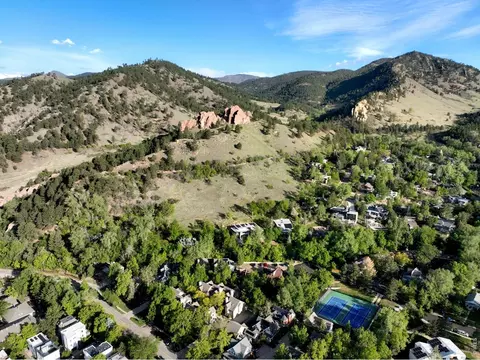 View/Area - 256 Spruce St, Boulder, CO 80302 photo 7 of 12