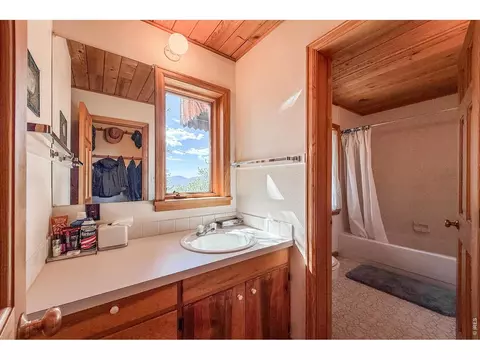 Bath - 18673 Highway 7, Lyons, CO 80540 photo 2 of 2