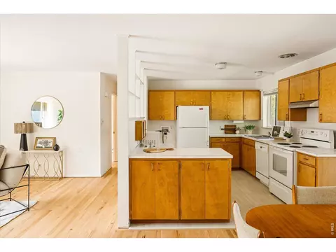Kitchen - 330 32nd St, Boulder, CO 80305 photo 1 of 3