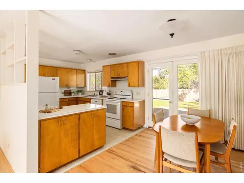 Kitchen - 330 32nd St, Boulder, CO 80305 photo 3 of 3