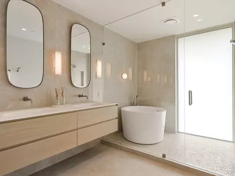 Bath - 1750 Sunset Blvd, Boulder, CO 80304 photo 1 of 5