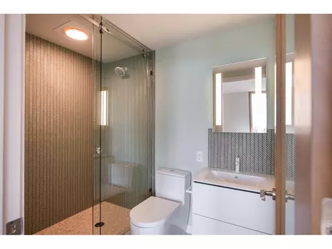 Bath - 1750 Sunset Blvd, Boulder, CO 80304 photo 4 of 5