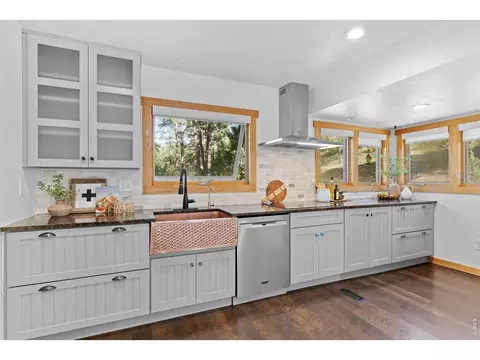 Kitchen - 1003 Eagle Dr, Lyons, CO 80540 photo 1 of 2