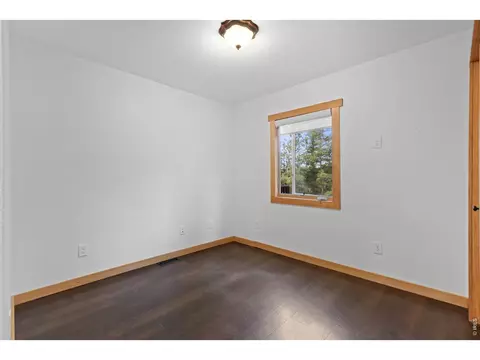 Bedroom - 1003 Eagle Dr, Lyons, CO 80540 photo 3 of 3