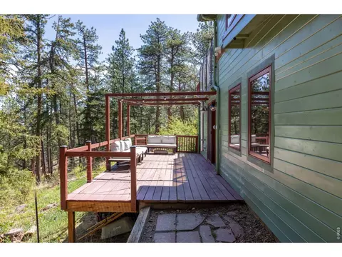 Exterior - 1003 Eagle Dr, Lyons, CO 80540 photo 8 of 15