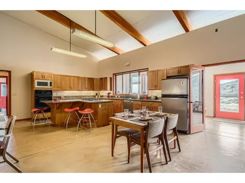 Kitchen - 752 Willow Patch Ln, Bellvue, CO 80512 photo 4 of 5