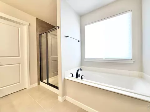 Bath - 1215 5th St, Pierce, CO 80650 photo 2 of 4
