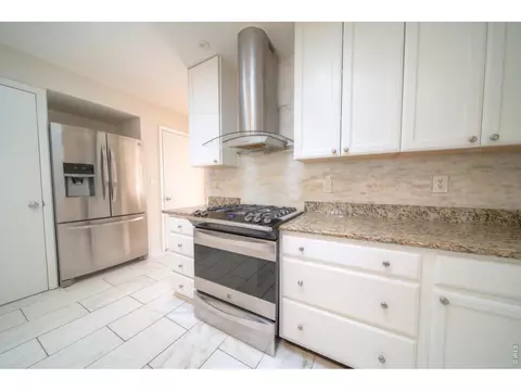 Kitchen - 350 Bates Ave, Boulder, CO 80305 photo 3 of 3