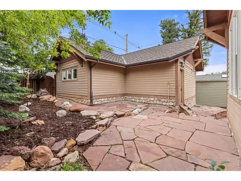 Exterior - 943 10th St, Boulder, CO 80302 photo 4 of 5