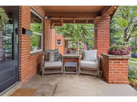 Exterior - 943 10th St, Boulder, CO 80302 photo 1 of 5