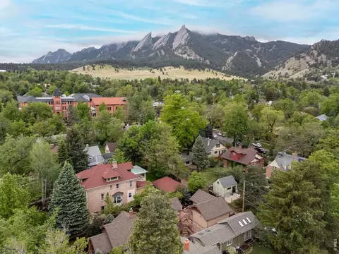 View/Area - 943 10th St, Boulder, CO 80302 photo 6 of 6