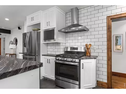 Kitchen - 943 10th St, Boulder, CO 80302 photo 2 of 4