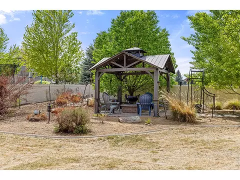 Exterior - 7409 Rosecroft Dr, Windsor, CO 80550 photo 8 of 13