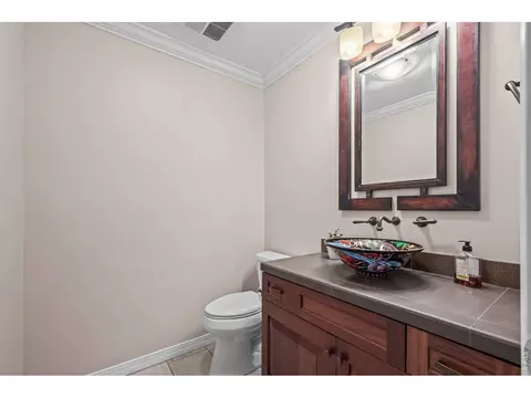 Bath - 7126 Cedarwood Cir, Boulder, CO 80301 photo 3 of 8
