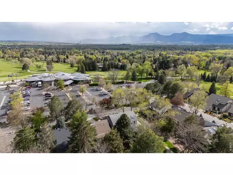 View/Area - 7126 Cedarwood Cir, Boulder, CO 80301 photo 3 of 4