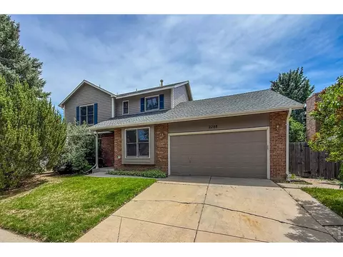 2288 Spinnaker Cir, Longmont, CO 80503