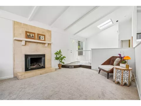 Living - 2515 Juniper Ave, Boulder, CO 80304 photo 2 of 9
