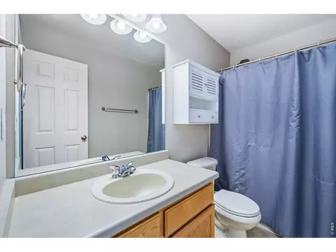 Bath - 5781 Twilight Ave, Firestone, CO 80504 photo 4 of 6