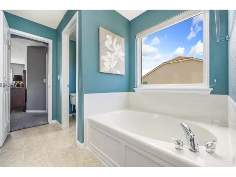 Bath - 5781 Twilight Ave, Firestone, CO 80504 photo 3 of 6