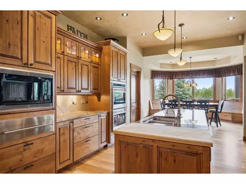 Kitchen - 2114 Shoreside Dr, Berthoud, CO 80513 photo 3 of 6