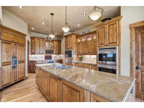 Kitchen - 2114 Shoreside Dr, Berthoud, CO 80513 photo 2 of 6