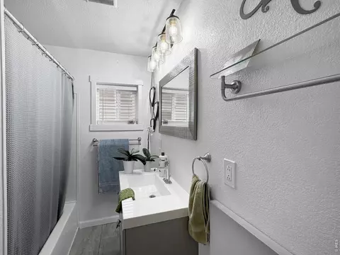 Bath - 103 Stone Ct, Sterling, CO 80751 photo 1 of 2