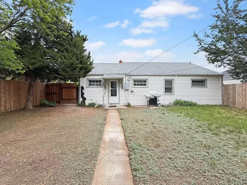 Exterior - 103 Stone Ct, Sterling, CO 80751 photo 2 of 2