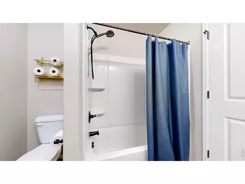 Bath - 548 El Diente Ave, Severance, CO 80550 photo 8 of 8