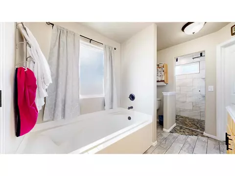 Bath - 548 El Diente Ave, Severance, CO 80550 photo 1 of 8
