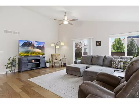 1869 Egnar St, Loveland, CO 80538