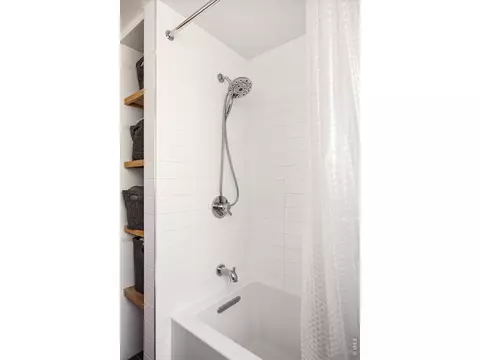 Bath - 810 Alpine Ave, Boulder, CO 80304 photo 2 of 3