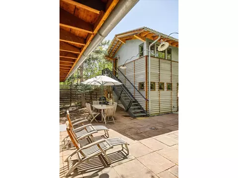 Exterior - 810 Alpine Ave, Boulder, CO 80304 photo 5 of 12