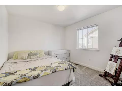 Bedroom - 1055 Rubinette Ln, Berthoud, CO 80513 photo 5 of 6