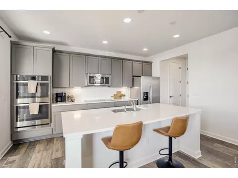 Kitchen - 1055 Rubinette Ln, Berthoud, CO 80513 photo 2 of 3