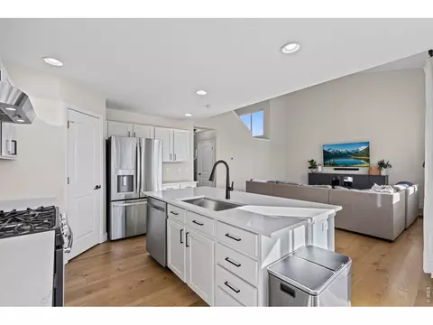 Kitchen - 1517 First Light Dr, Windsor, CO 80550 photo 4 of 5