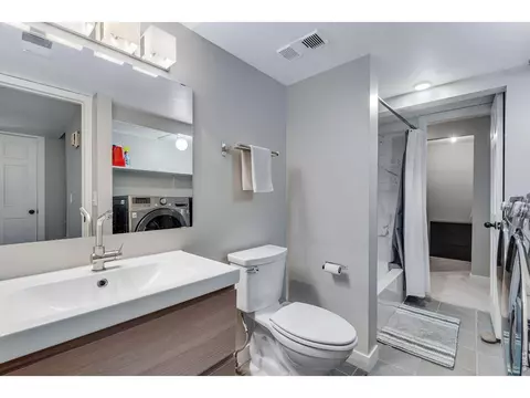 Bath - 2734 Northbrook Pl, Boulder, CO 80304 photo 3 of 3