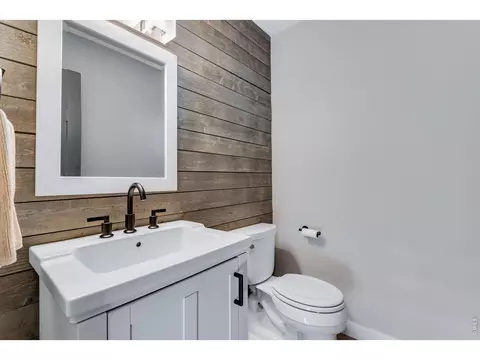 Bath - 2734 Northbrook Pl, Boulder, CO 80304 photo 1 of 3